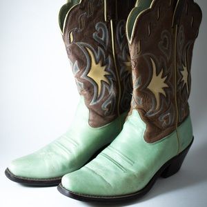 Ariat Cowgirl Boots